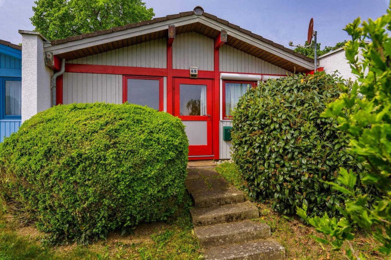Ferienwohnpark Immenstaad Am Bodensee Satteldachhaus Typ 9 Sd 69 Eksteriør bilde